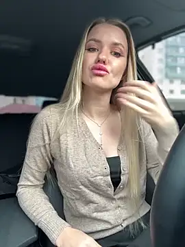 Devill Angel  online show from October 31, 10:45 am