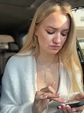 Devill Angel  online show from October 18, 10:17 am