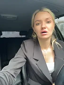 Snapshot of Devill_Angel_ chatting on May 30, 10:10 am Devill Angel online show from May 30, 10:10 am