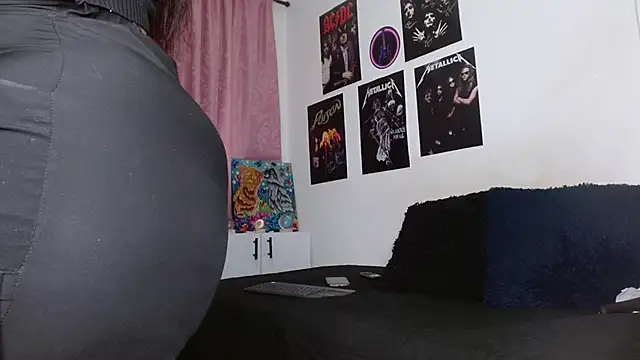 Snapshot of scarlett__morgan chatting on November 6, 1:48 pm scarlett morgan online show from November 6, 1:48 pm