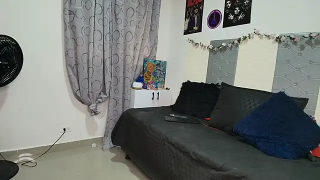 scarlett  morgan online show from March 26, 2:59 pm