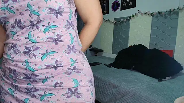 scarlett  morgan online show from March 6, 2:12 pm