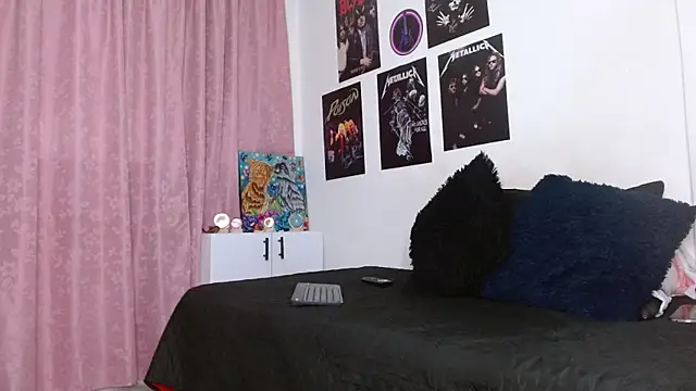 Snapshot of scarlett__morgan chatting on November 12, 1:37 pm scarlett morgan online show from November 12, 1:37 pm