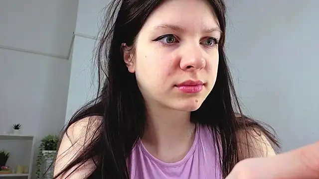 Snapshot of Baby_Evalena chatting on January 8, 5:02 am Baby Evalena online show from January 8, 5:02 am