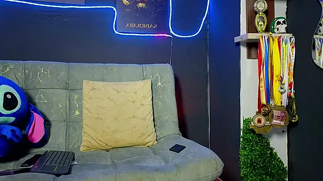 ERIC HARRISON online show from November 27, 4:13 am