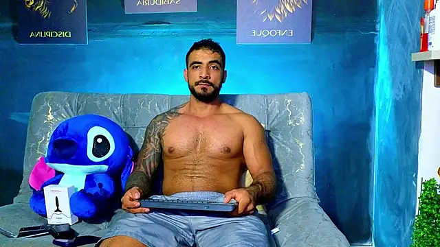 ERIC HARRISON online show from October 28, 9:58 pm