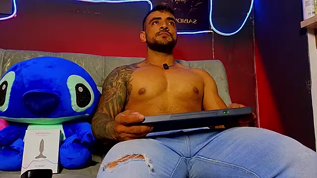 Snapshot of ERIC_HARRISON chatting on January 18, 8:56 pm ERIC HARRISON online show from January 18, 8:56 pm