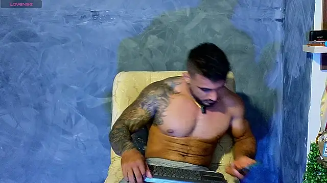 ERIC HARRISON online show from September 16, 1:28 am