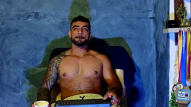 ERIC HARRISON online show from September 15, 12:11 am