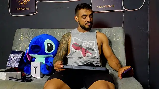 ERIC HARRISON online show from November 25, 9:59 pm