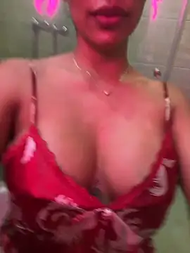 EmilyLeah  online show from November 26, 6:08 pm