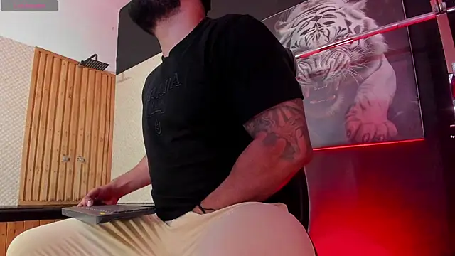 Luke  09 online show from October 25, 11:31 am