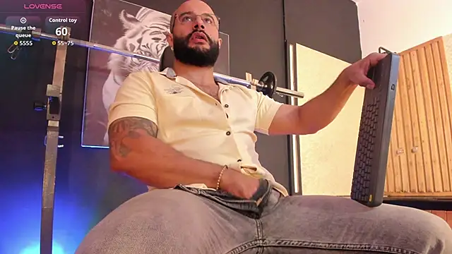 Luke  09 online show from October 29, 11:42 am