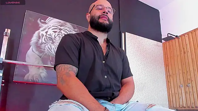 Luke  09 online show from November 2, 11:15 am