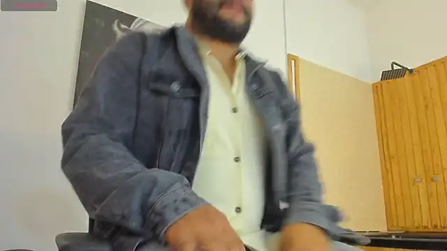 Luke  09 online show from October 1, 11:03 am