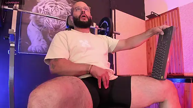 Luke  09 online show from March 11, 11:48 am