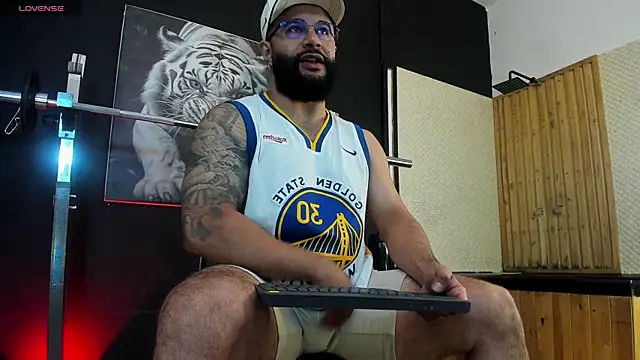 Luke  09 online show from December 20, 11:35 am