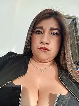 Hannahcandyy online show from June 13, 10:08 pm
