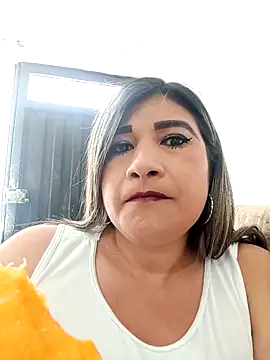 Hannahcandyy online show from November 21, 5:45 pm