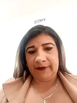 Hannahcandyy online show from April 27, 4:49 pm