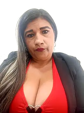 Hannahcandyy online show from April 21, 7:42 pm