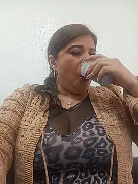 Hannahcandyy online show from July 15, 7:32 pm