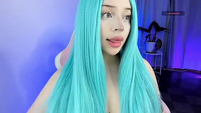 Kendall Bunnyy online show from April 13, 8:35 pm