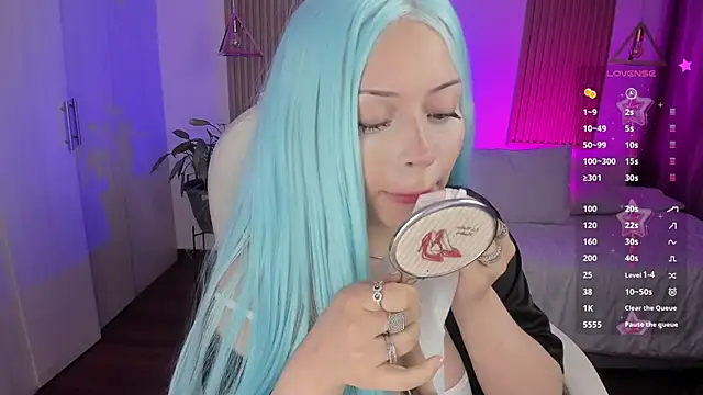 Kendall Bunnyy online show from November 21, 8:41 pm