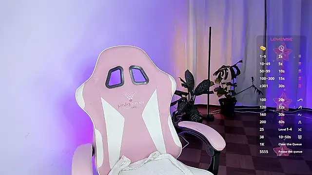 Kendall Bunnyy online show from March 29, 6:20 pm