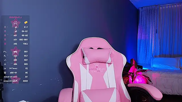 Kendall Bunnyy online show from February 13, 8:31 pm