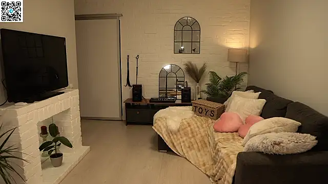 Heidi11 online show from February 28, 6:07 pm