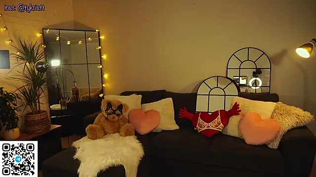 Heidi11 online show from February 9, 4:16 pm