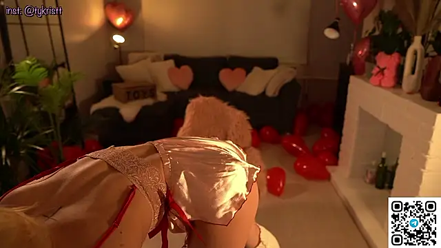 Heidi11 online show from February 15, 5:23 pm