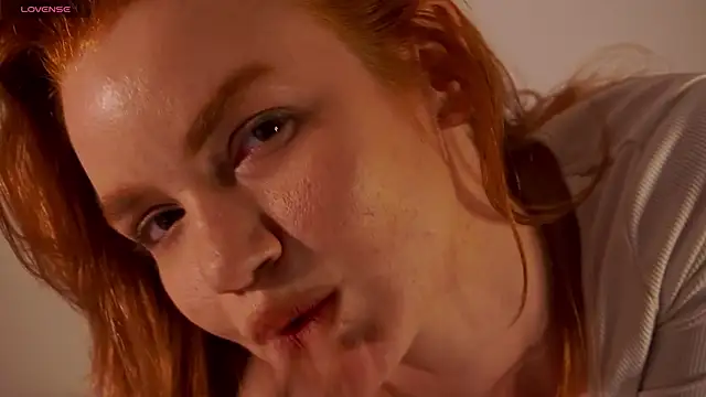 Snapshot of Heidi11 chatting on March 22, 8:15 pm Heidi11 online show from March 22, 8:15 pm