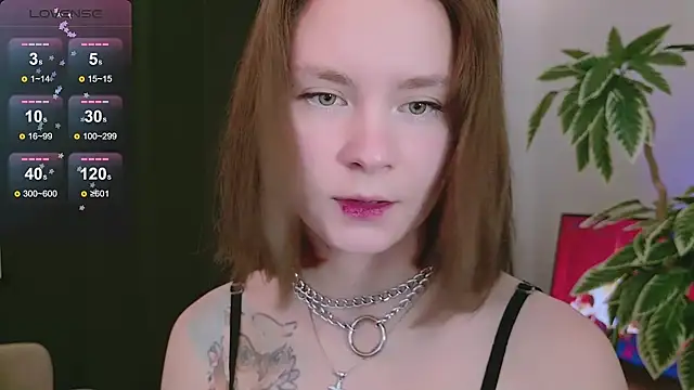 Snapshot of Pink_SeaGul chatting on December 6, 5:28 pm Pink SeaGul online show from December 6, 5:28 pm