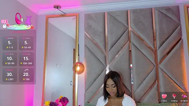 Snapshot of Lola_King chatting on November 19, 3:28 am Lola King online show from November 19, 3:28 am