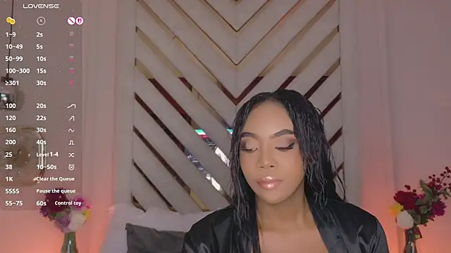 Snapshot of Lola_King chatting on July 21, 4:03 am Lola King online show from July 21, 4:03 am