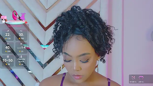 Lola King online show from May 25, 4:45 am