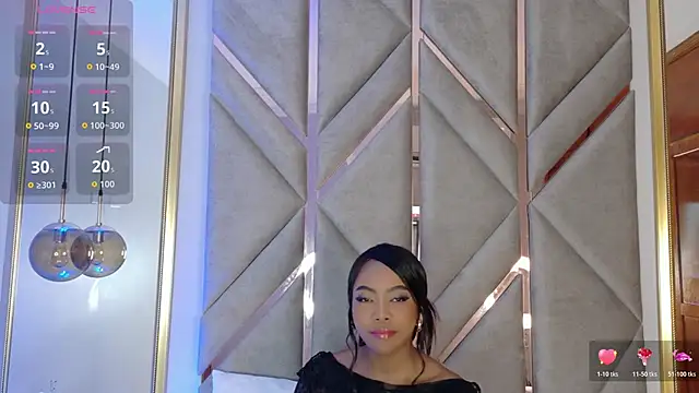 Snapshot of Lola_King chatting on October 20, 9:59 pm Lola King online show from October 20, 9:59 pm