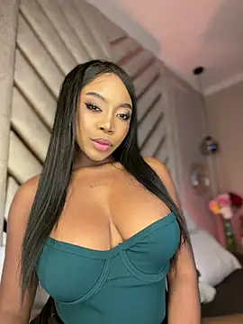 Snapshot of Lola_King chatting on July 8, 4:35 am Lola King online show from July 8, 4:35 am
