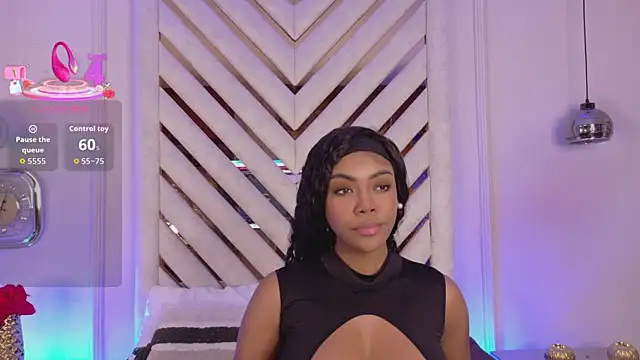 Snapshot of Lola_King chatting on June 8, 5:41 am Lola King online show from June 8, 5:41 am
