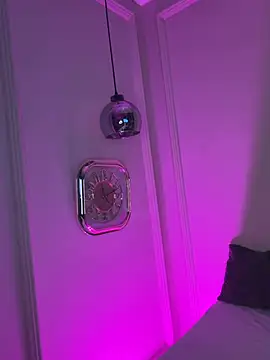 Lola King online show from May 13, 4:52 am
