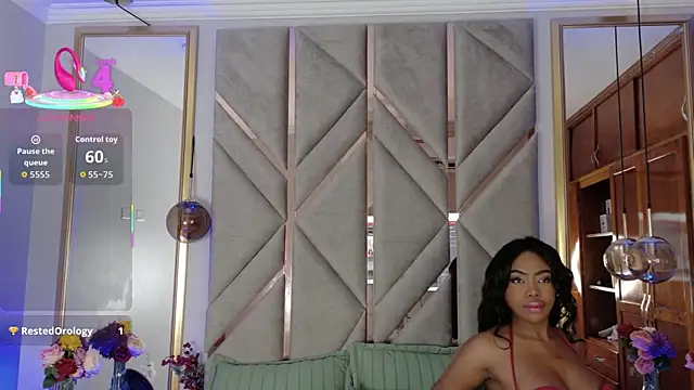 Snapshot of Lola_King chatting on November 11, 3:23 am Lola King online show from November 11, 3:23 am