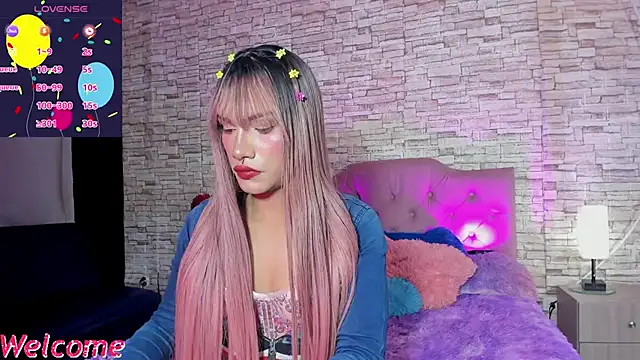 Snapshot of kitty_queen10 chatting on October 27, 11:49 pm kitty queen10 online show from October 27, 11:49 pm