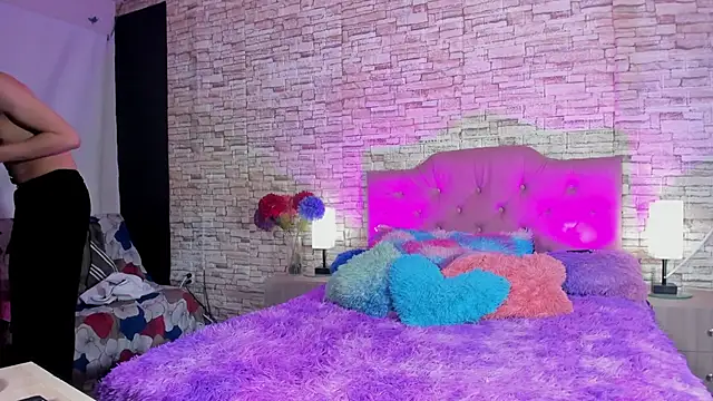 kitty queen10 online show from October 18, 6:04 am
