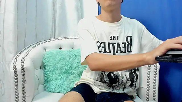 Little Peeter online show from January 12, 4:18 pm