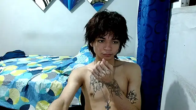 Snapshot of Lovebeng_ chatting on December 6, 5:47 am Lovebeng online show from December 6, 5:47 am