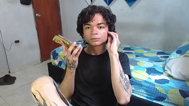 Lovebeng  online show from April 8, 8:21 pm