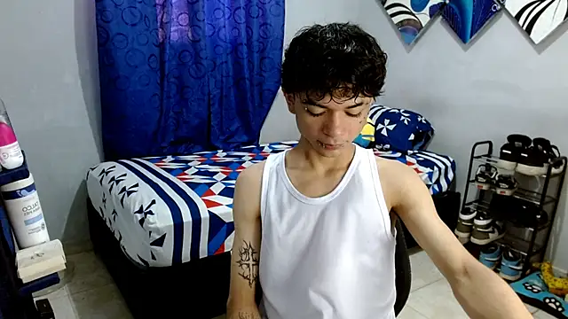 Snapshot of Lovebeng_ chatting on January 20, 8:29 pm Lovebeng online show from January 20, 8:29 pm