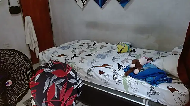 Snapshot of Lovebeng_ chatting on November 6, 6:12 pm Lovebeng online show from November 6, 6:12 pm